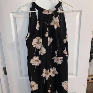 Black Jumper with White Flower
Size:6